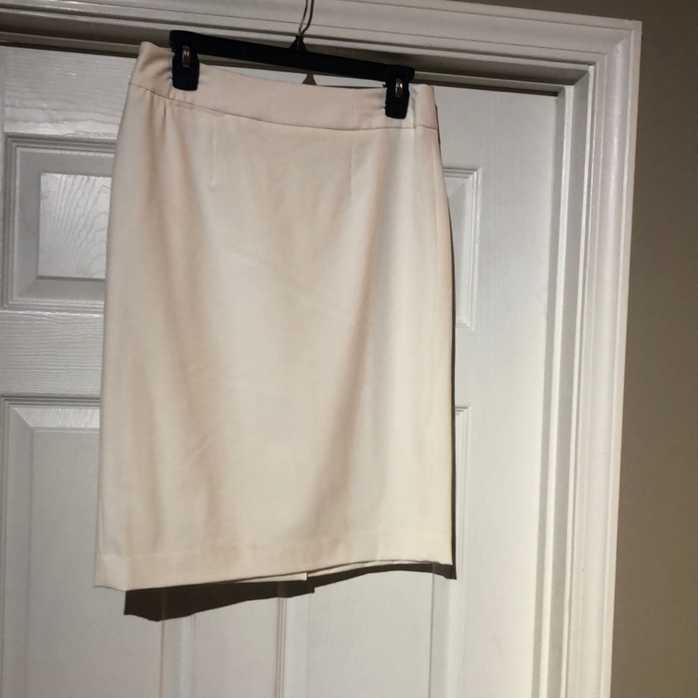 Calvin Klein - winter white skirt